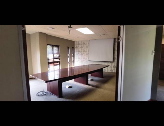 BUSINESS PROPERTY TO RENT IN NEWMARK ESTATE